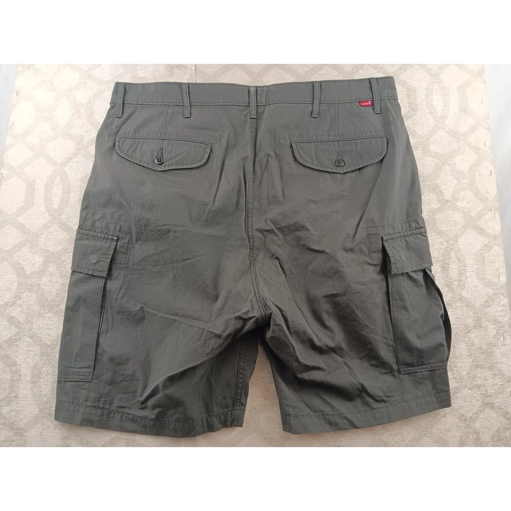 Levi Strauss Co Mens Cargo Shorts Olive Green Waterless Size 38 - Picture 2 of 9